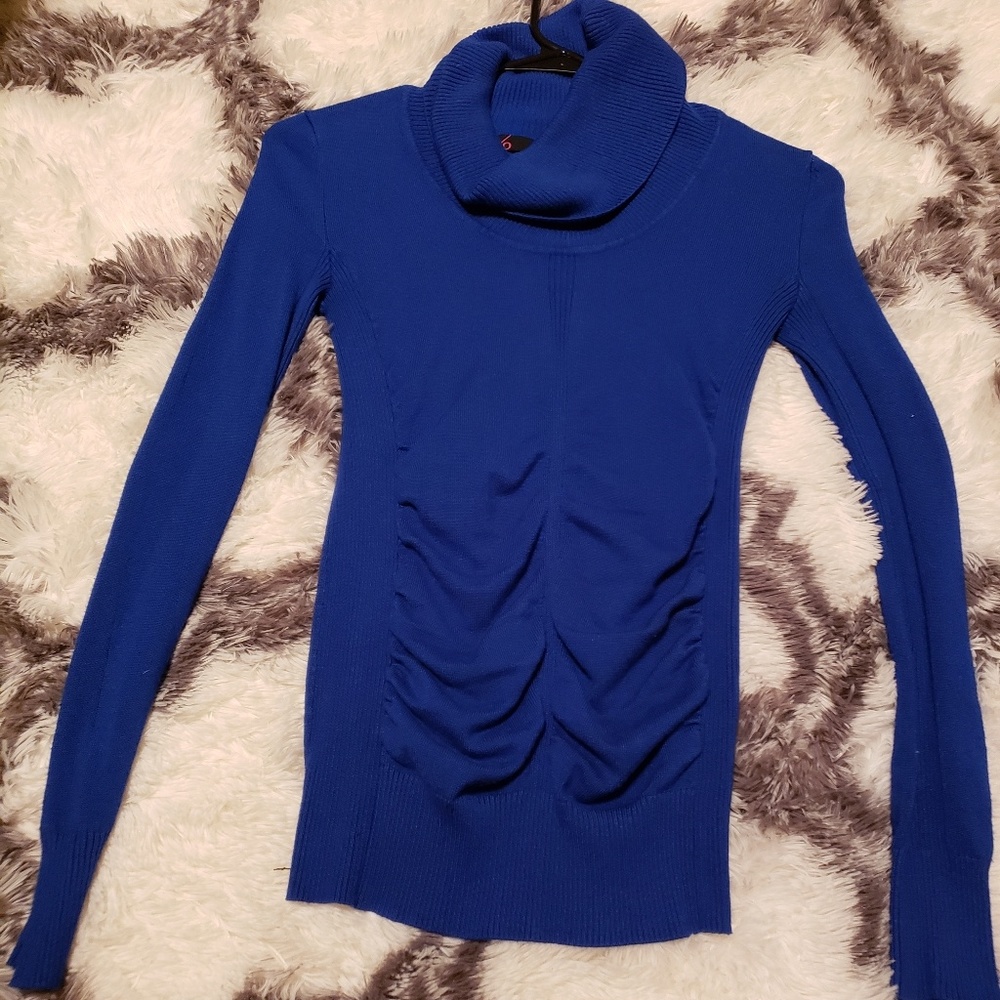 T/O blue sweater